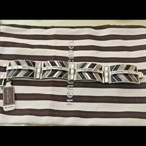 NWT  Henri Bendel Vintage Bracelet with Pouch